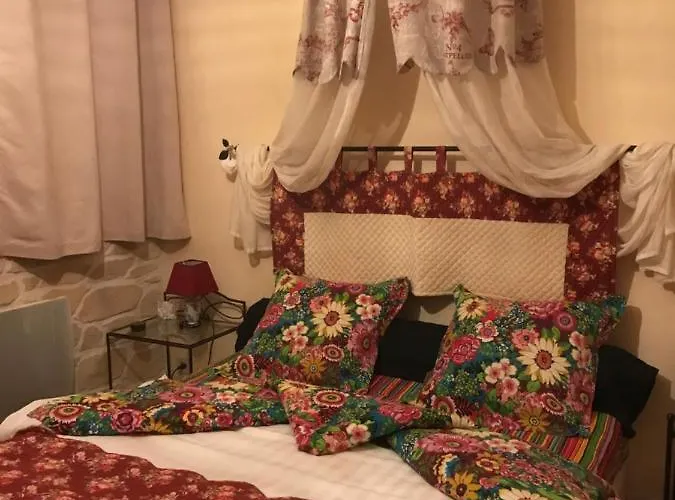 De بيت ضيافة *